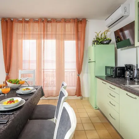 Pet Friendly In Novi Vinodolski