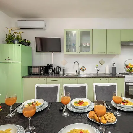 דירה Pet Friendly In נובי ווינודולסקי